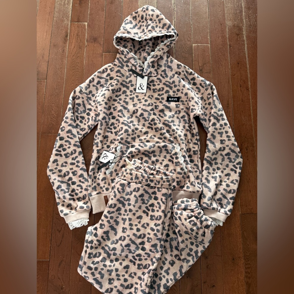 Ampersand Avenue MATCHING SET - Comfort Zone leopard tracksuit, joggers + hoodie